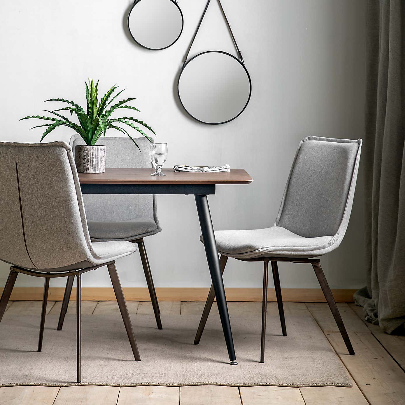 Newport Dining Table