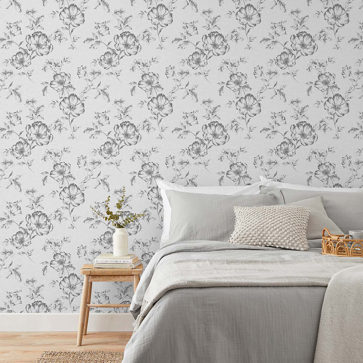 Pivoine Floral Wallpaper
