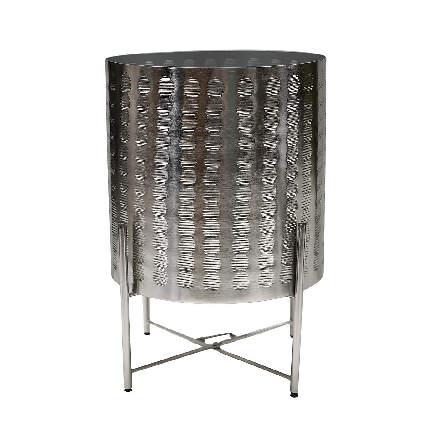 Zendaya Embossed Metal Plant Pot With Stand