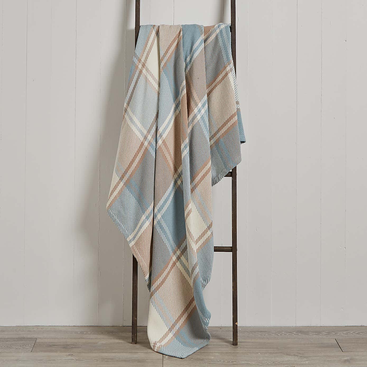 Carrie 130cm x 180cm Throw