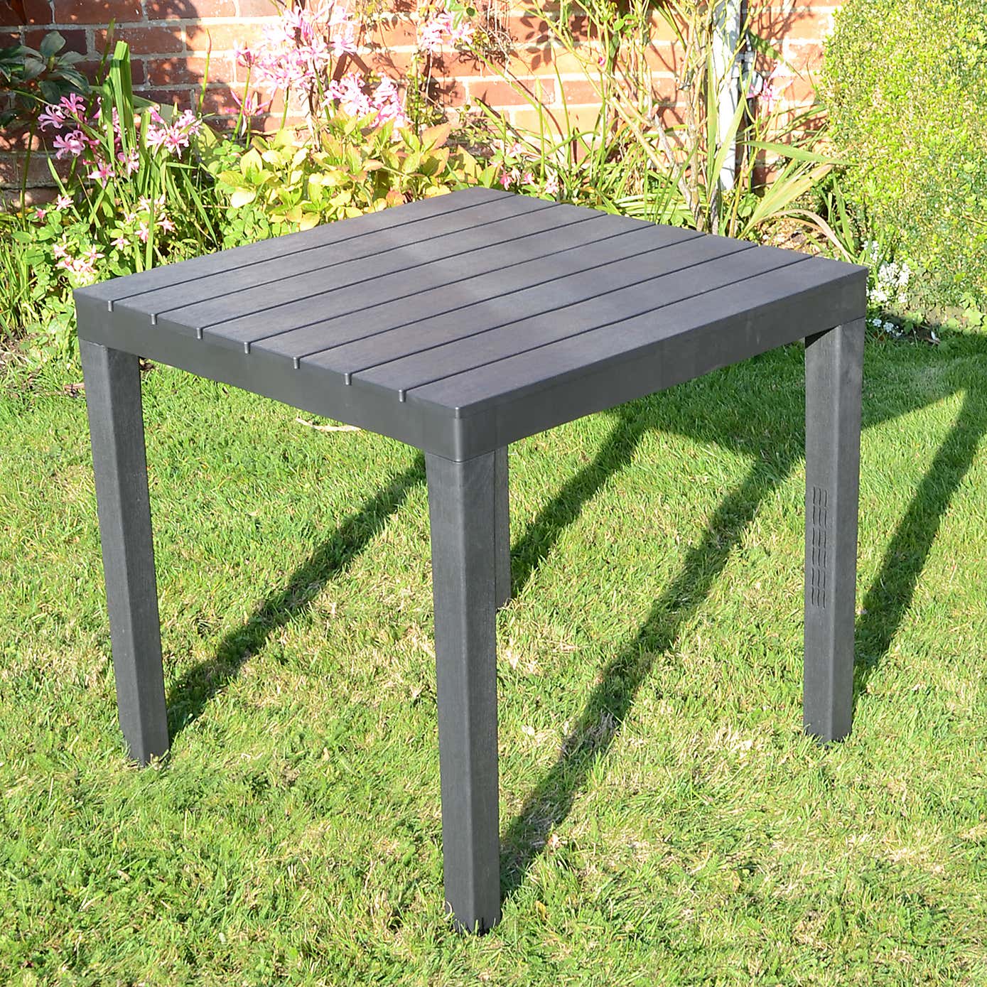 Trabella Roma Square Table