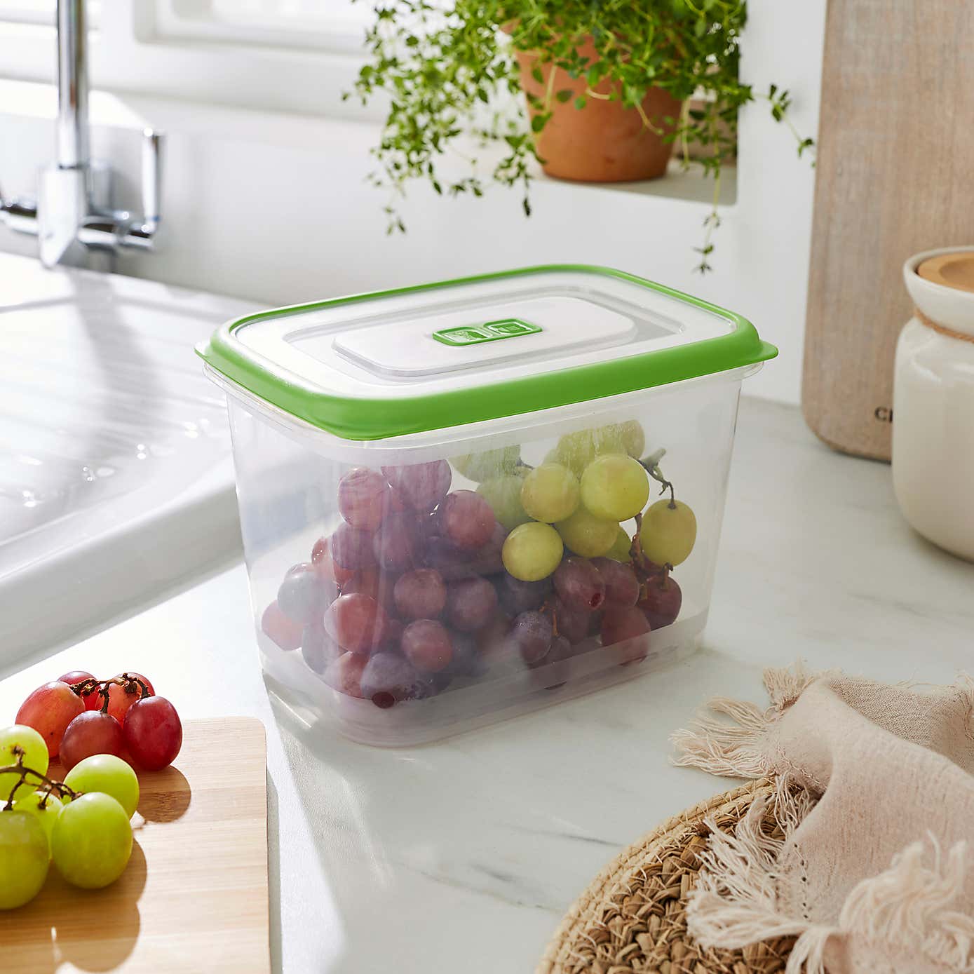 Freezer Safe 2.2L Food Storage