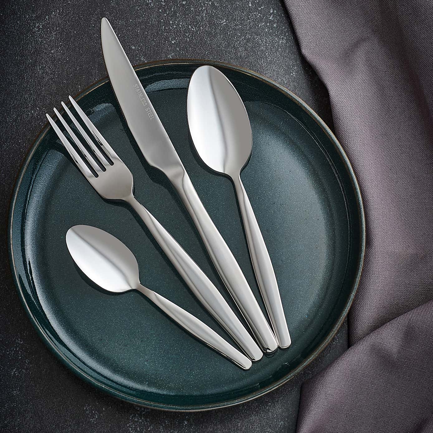 Bayworth 16 Piece Cutlery Set