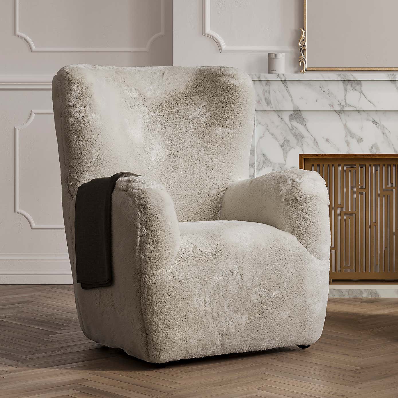 LPD Bear Wolf Chair