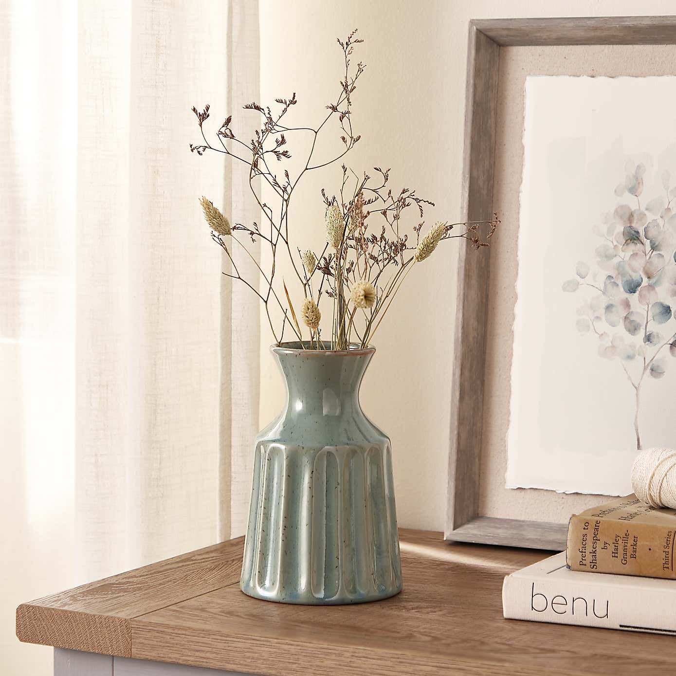 Concave Vase Cream 17cm
