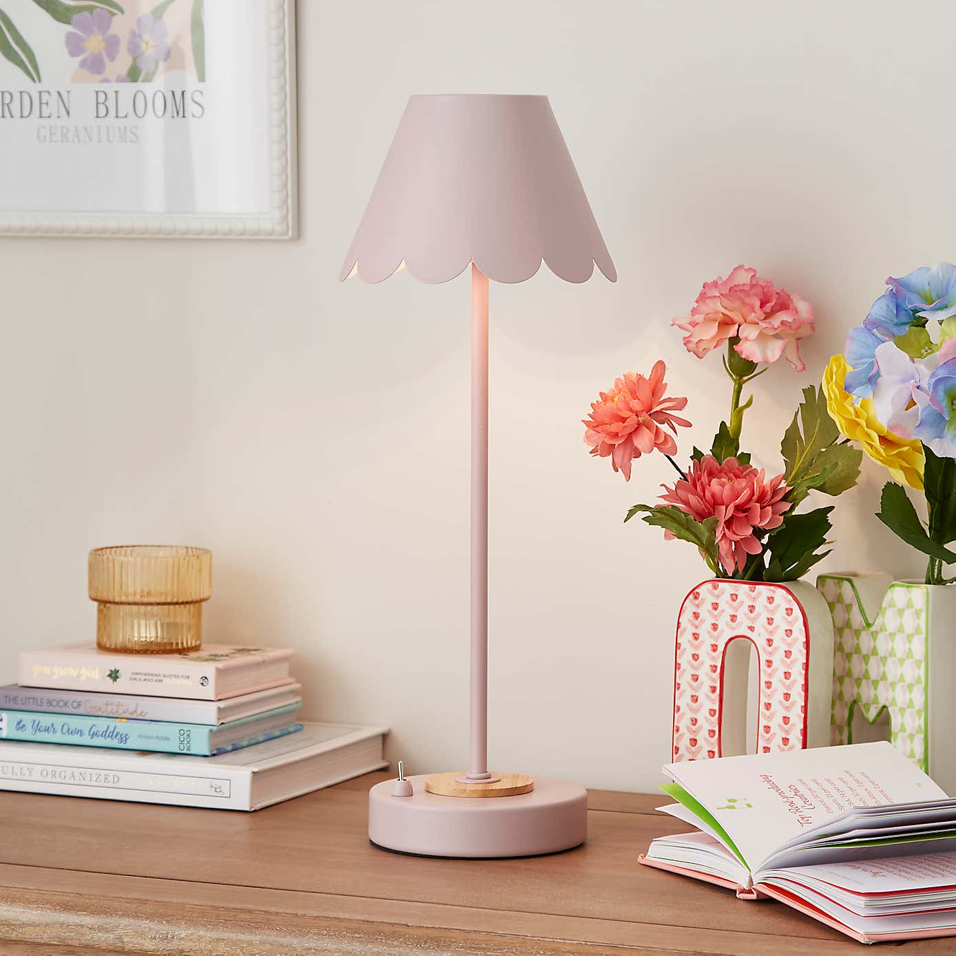 Remi Rechargeable Table Lamp
