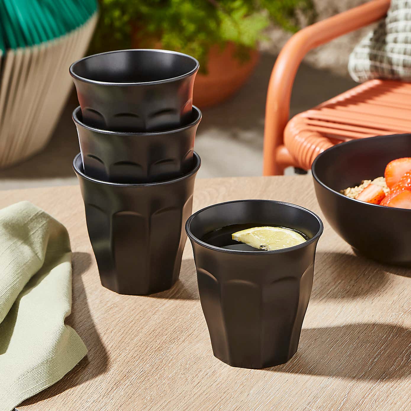 Organic Shape Short Tumbler Black