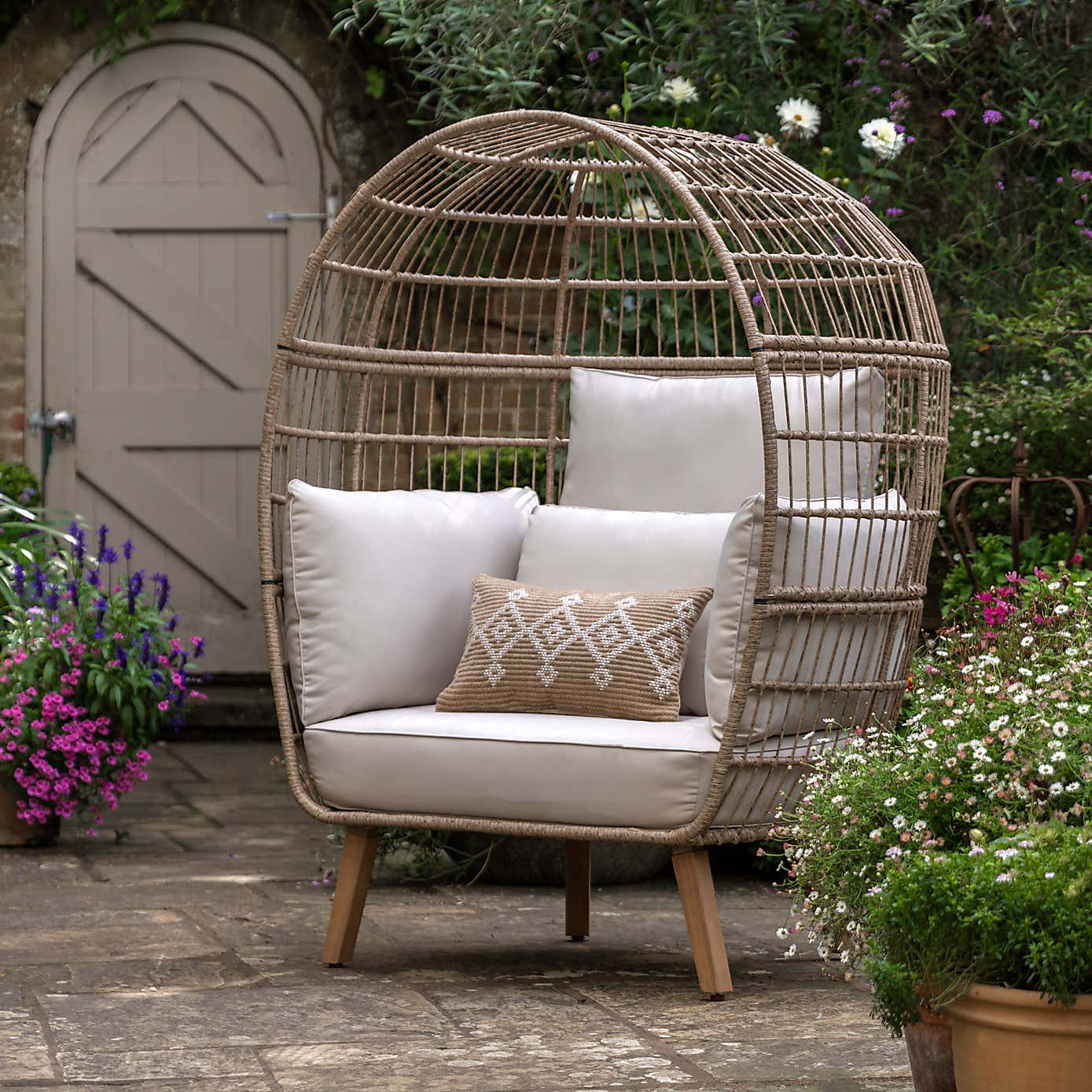 Cedar & Sage Melfi Egg Chair