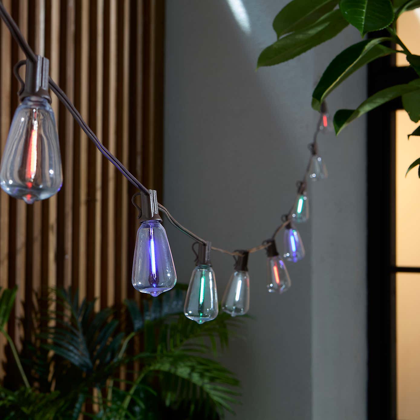 Solar 10 LED Colour Changing Indoor Outdoor String Lights