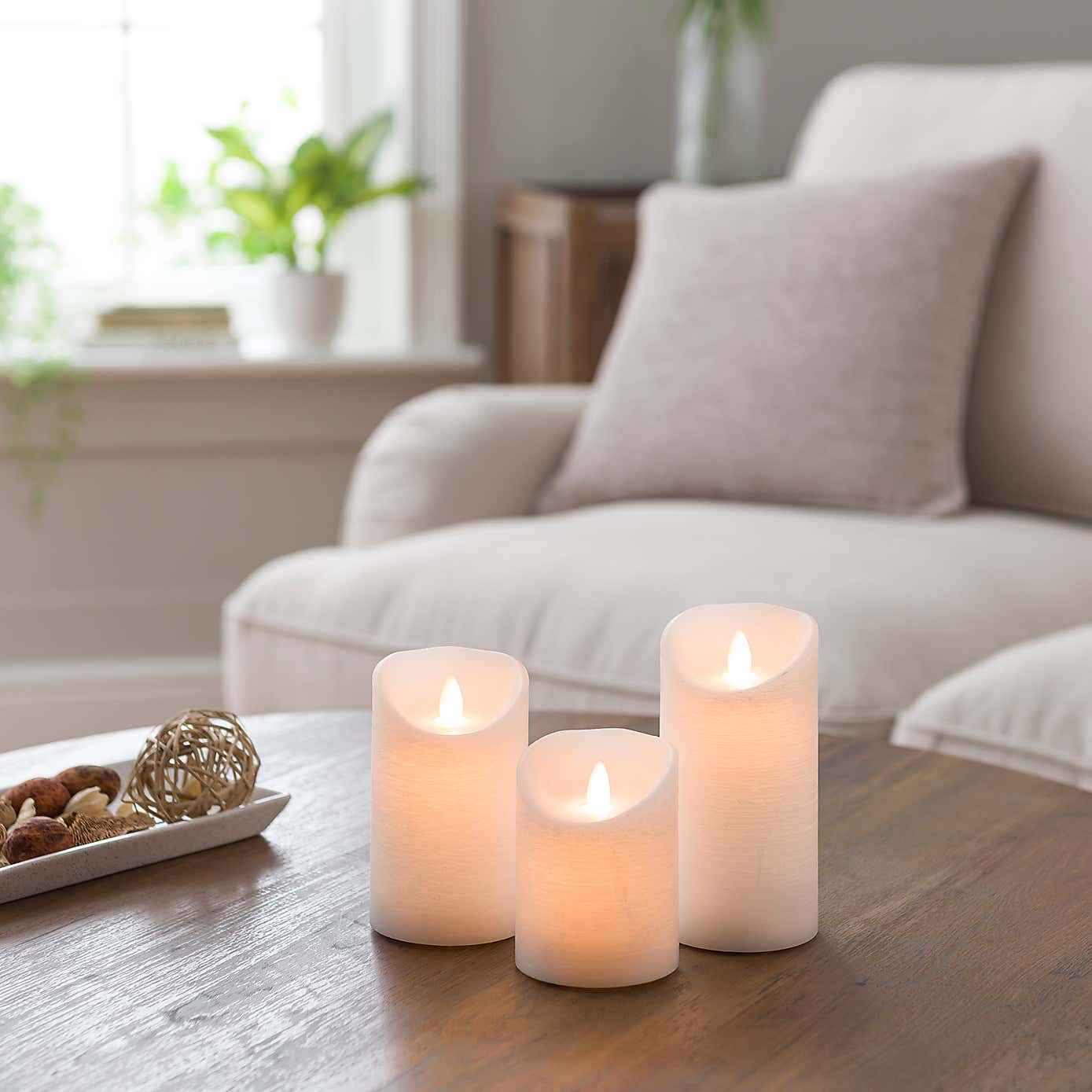 Set of 3 Amber & Tonka LED Pillar Candles