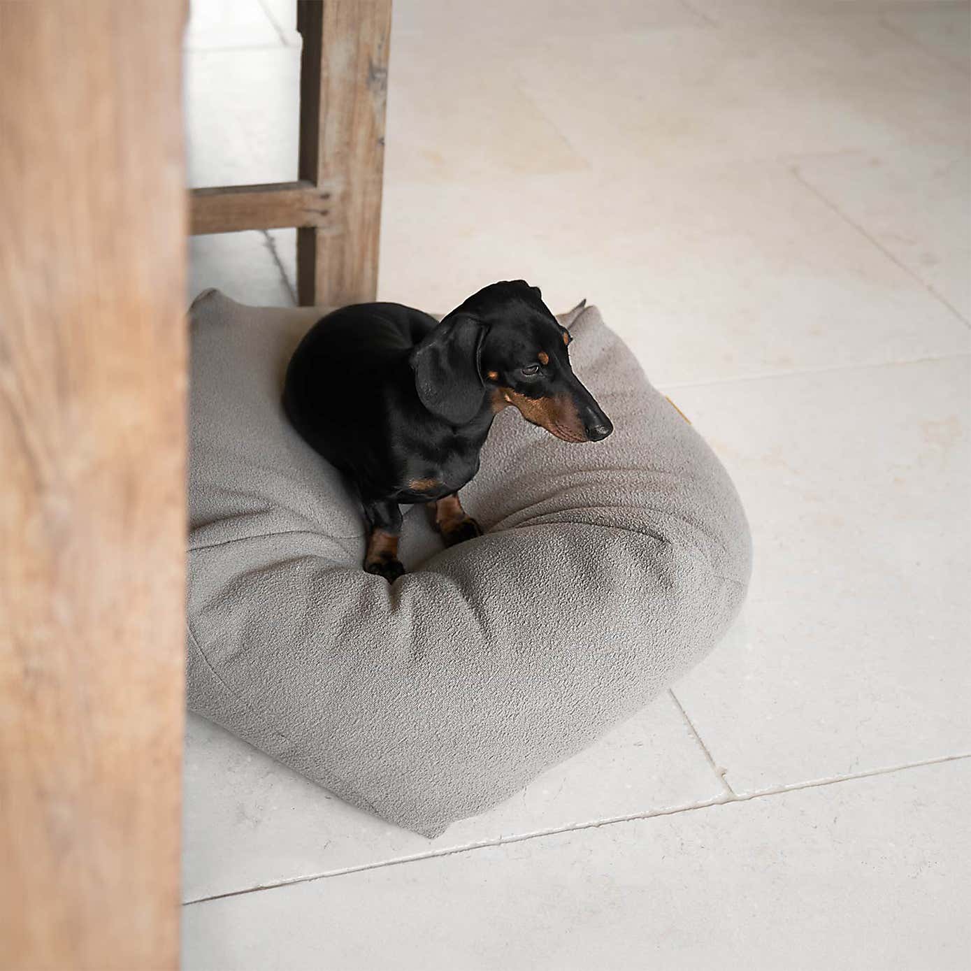 Lords and Labradors Snooze Pet Pouffe