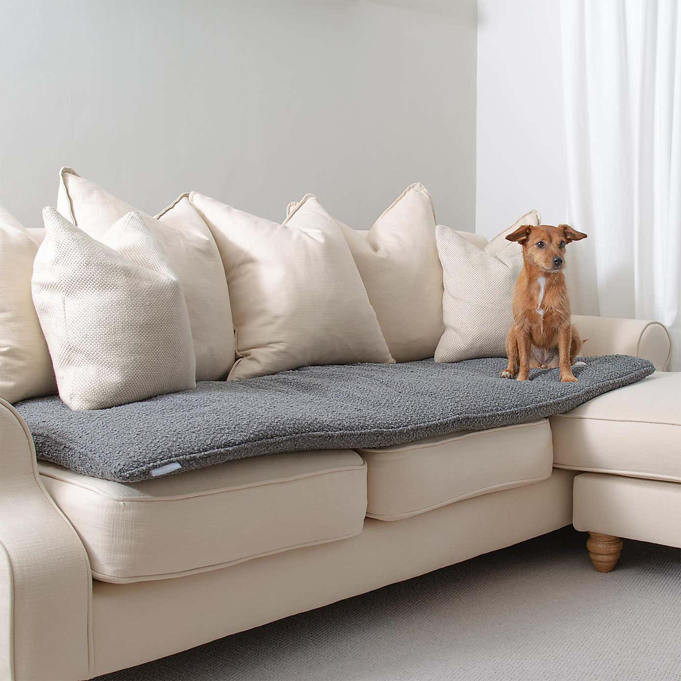 Lords and Labradors Boucle Pet Sofa Topper