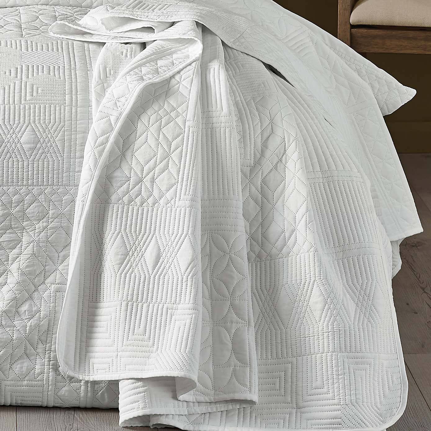 Catherine Lansfield Folkstone Geo Bedspread