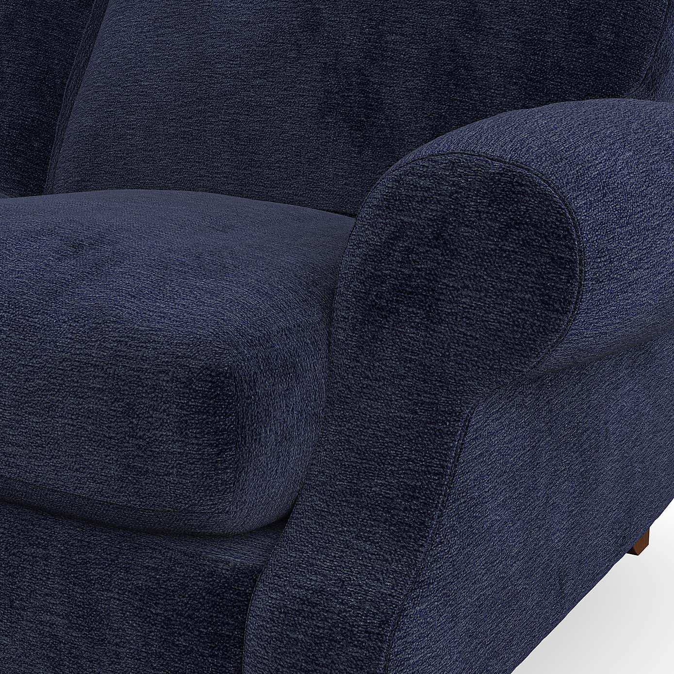 Ashford Snuggle Chair