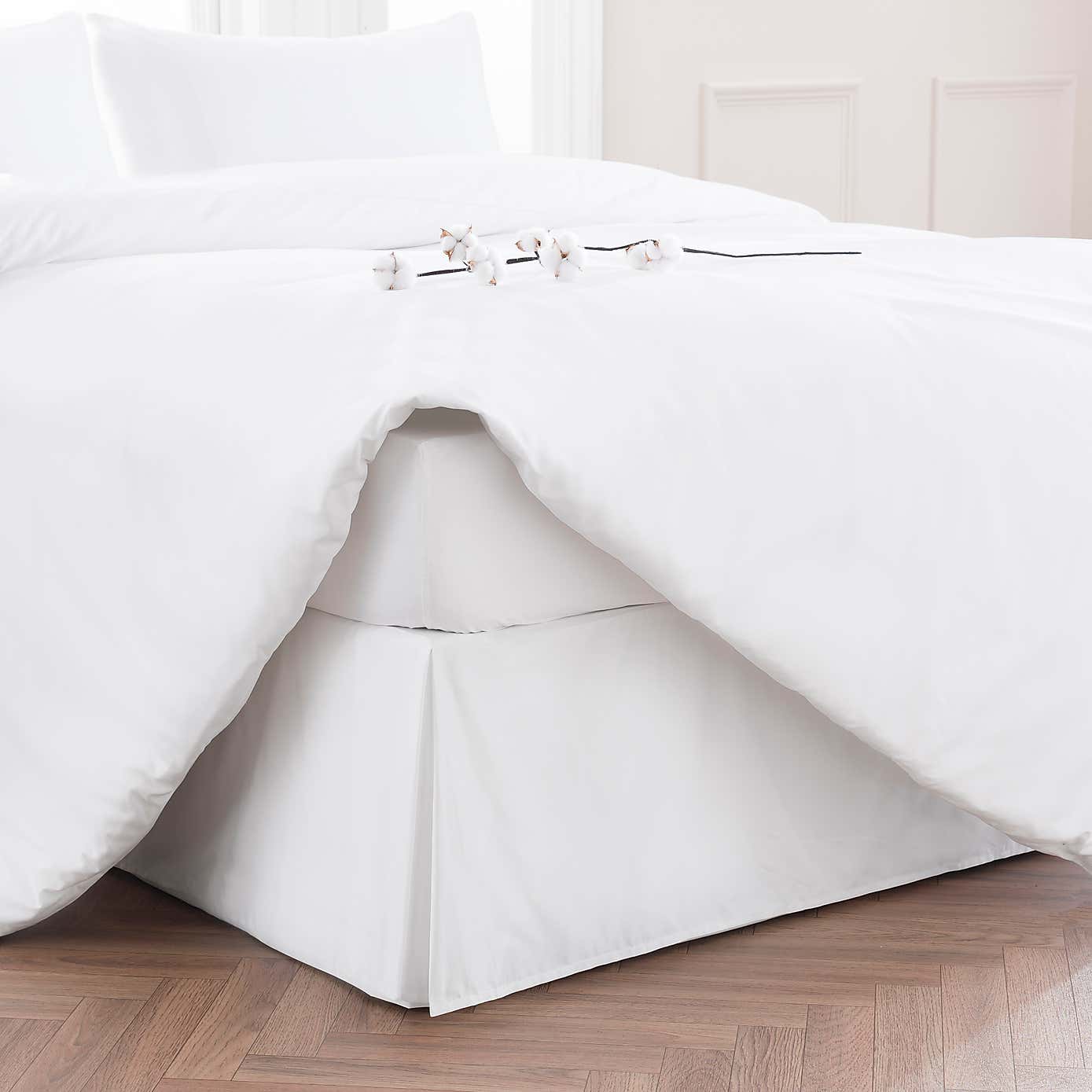 Dorma Smooth & Soft 300 Thread Count Cotton Sateen Valance Sheet