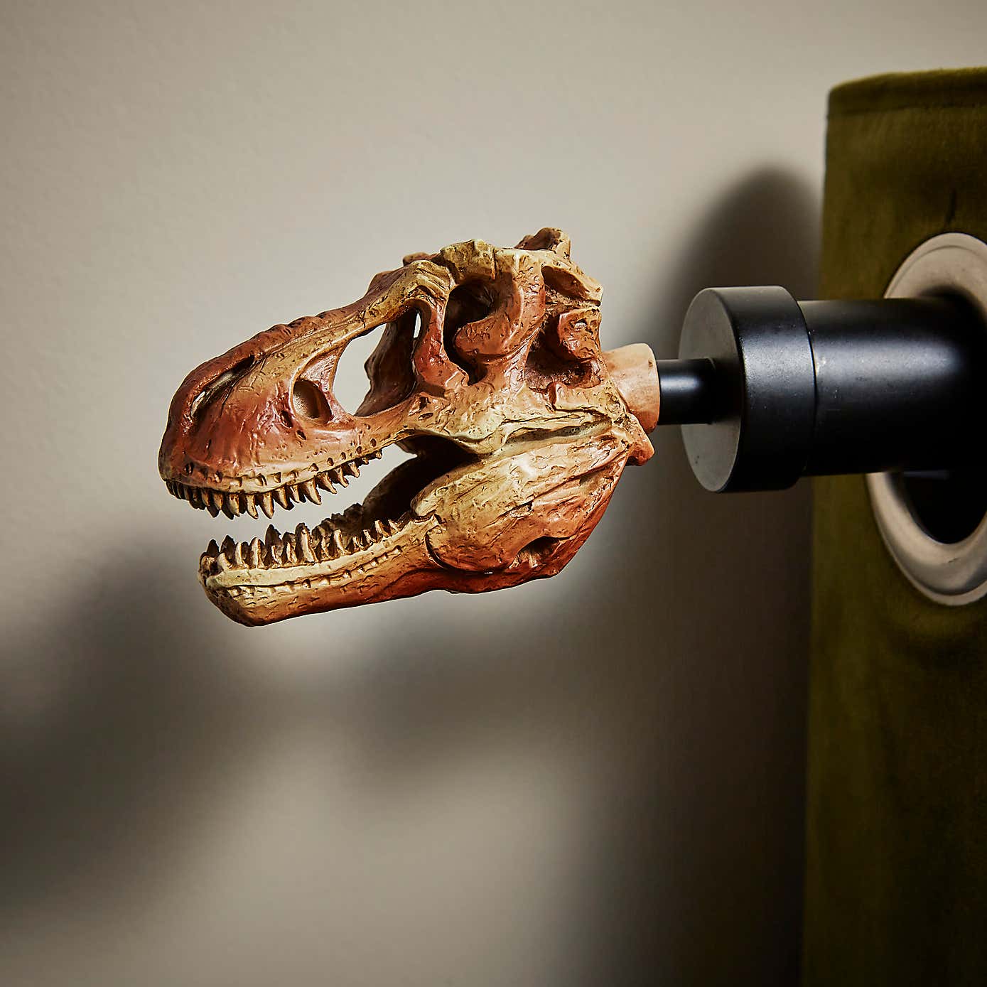 T Rex Extendable Metal Eyelet Curtain Pole​