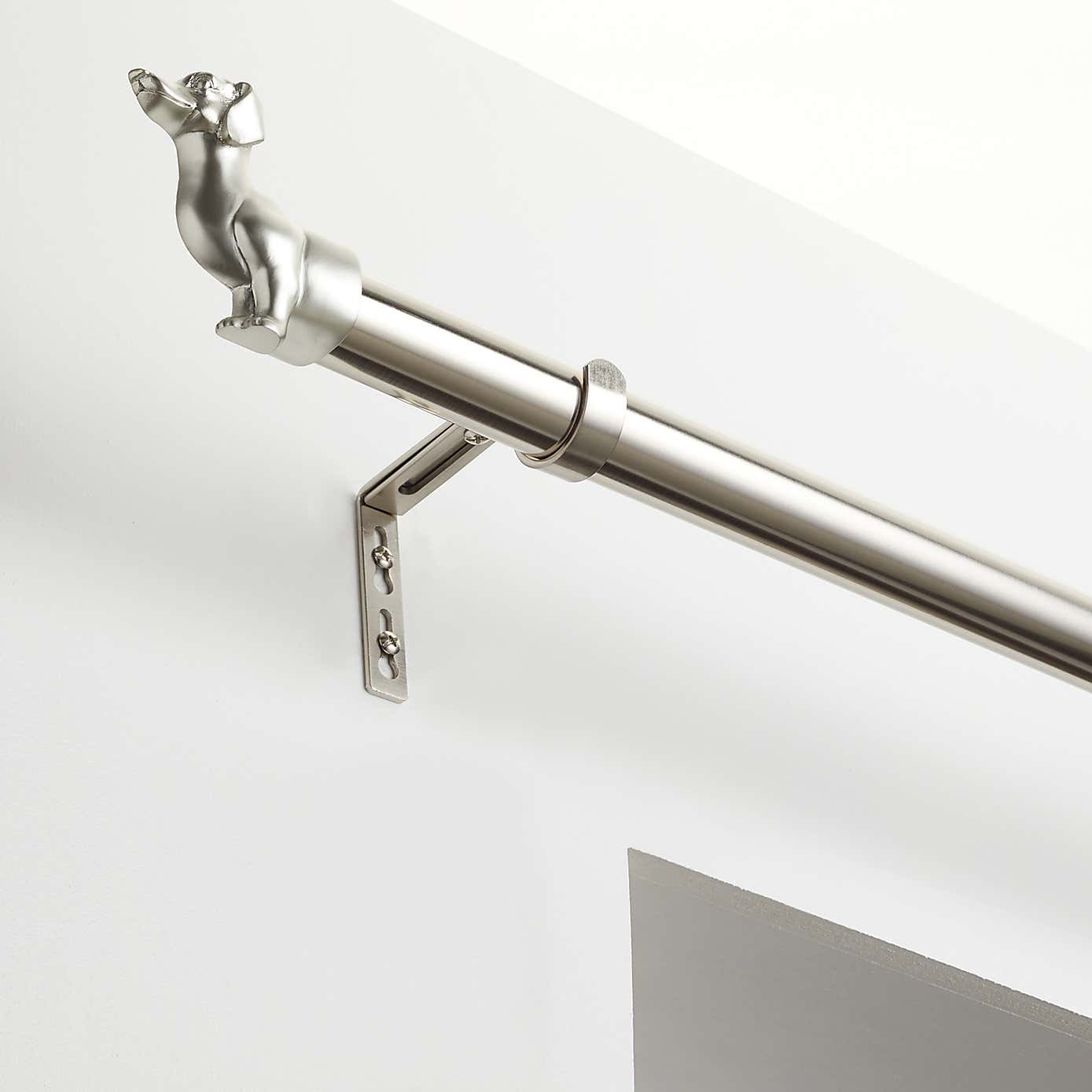 Bertie Dog Extendable Metal Eyelet Curtain Pole​