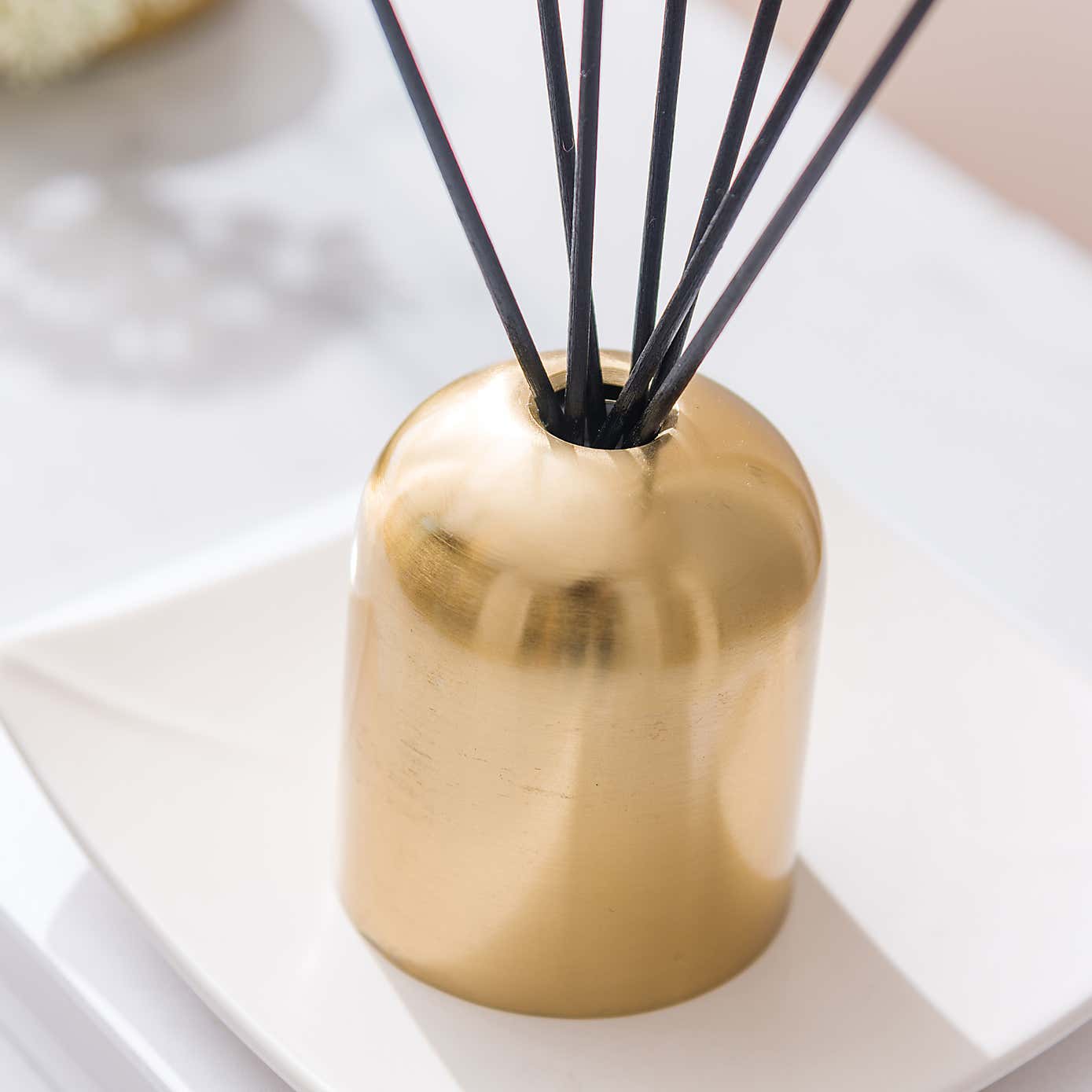 Brushed Gold Floral Honey Diffuser