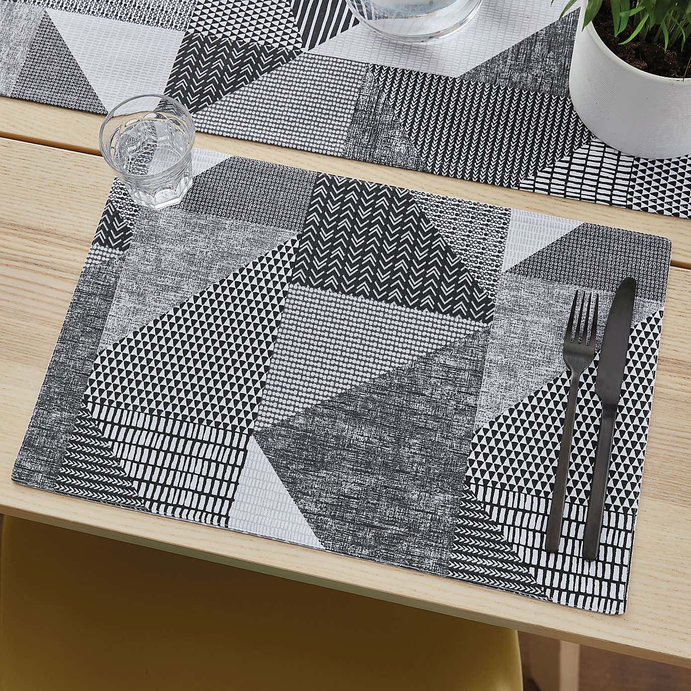 Catherine Lansfield Set of 2 Larsson Geo Placemats