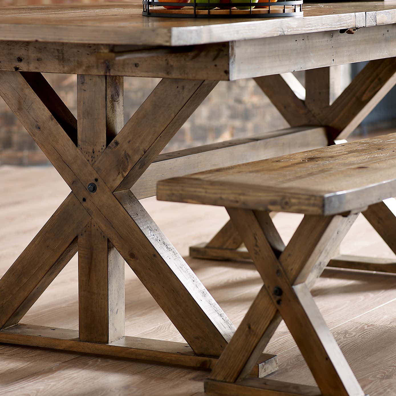 Chatsworth 4-6 Seater Extendable Dining Table
