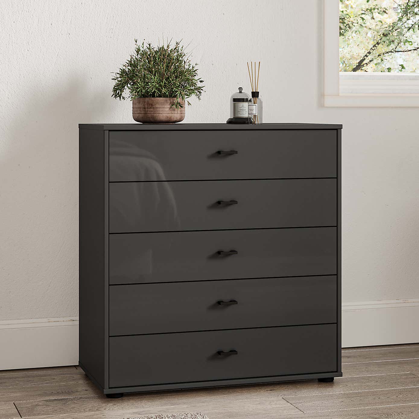 Kahla Glass Fronted Large 5 Drawer Chest