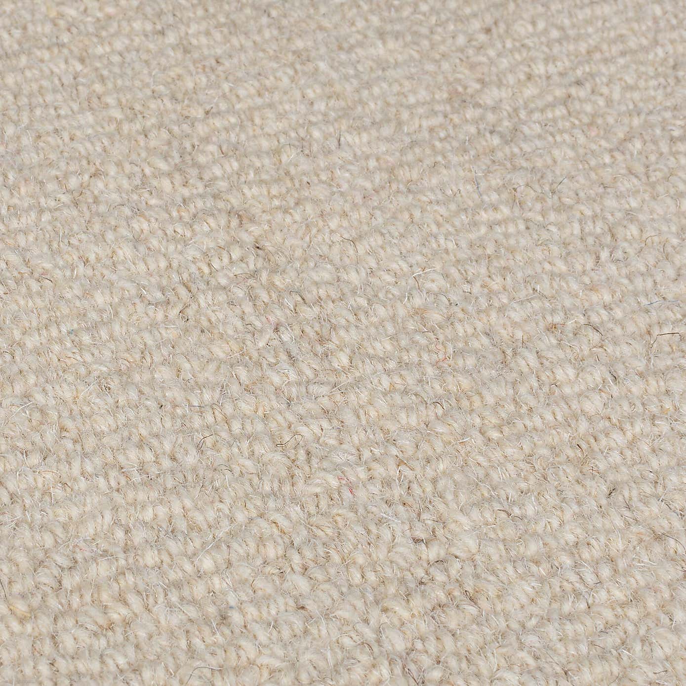 Bonnie Scallop Natural Border Wool Rug