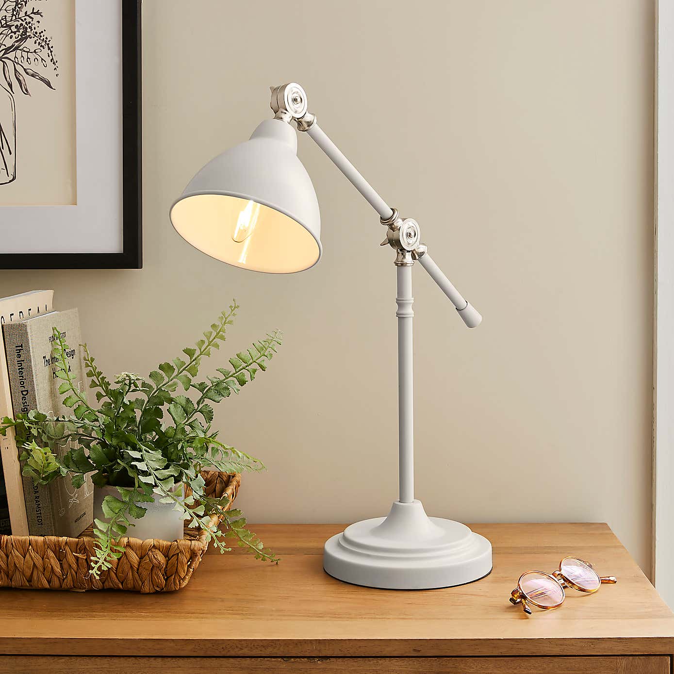 Lever Arm Desk Lamp