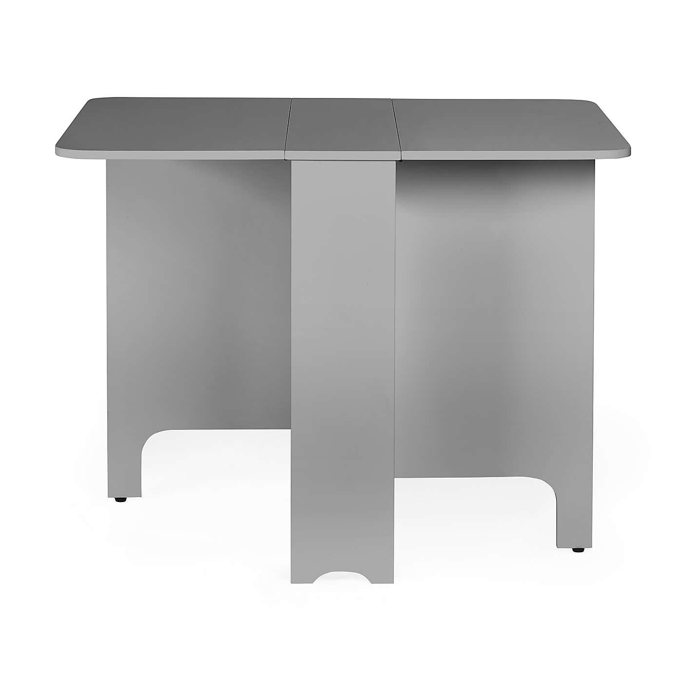 Gatan Gateleg Table With 2 Chairs