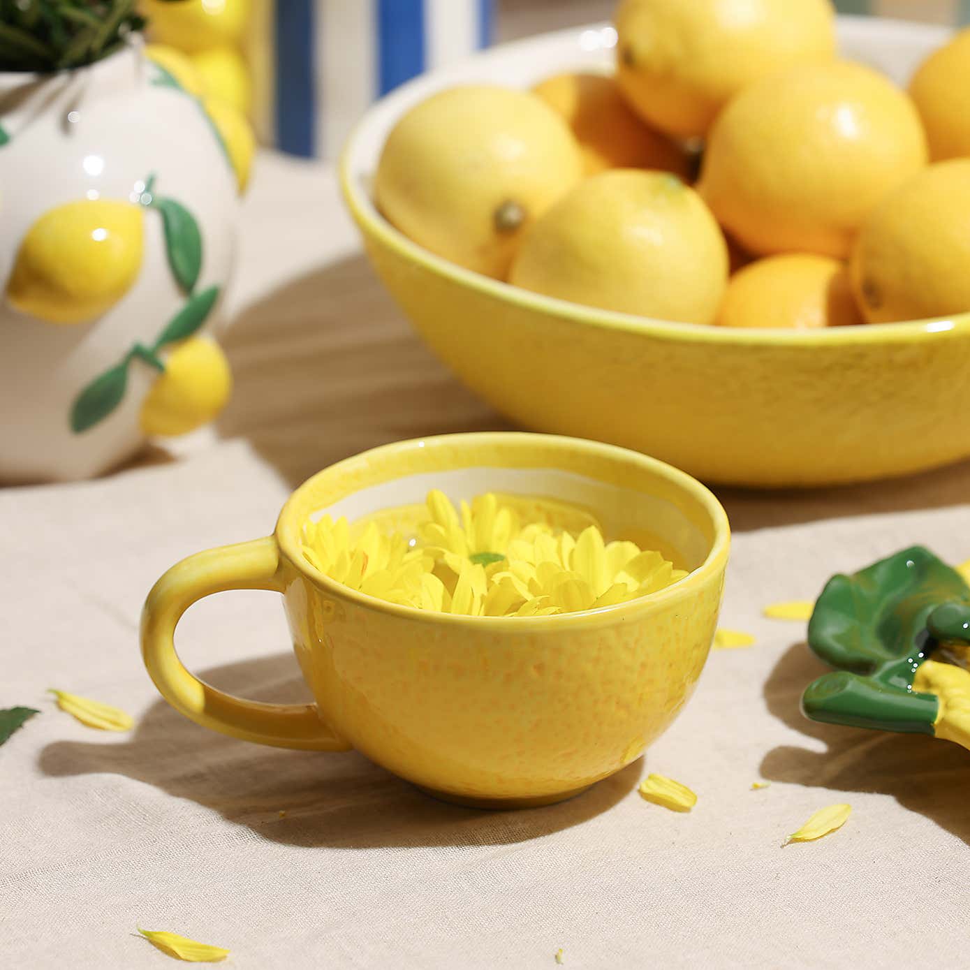 Hestia Lemon Slice Mug