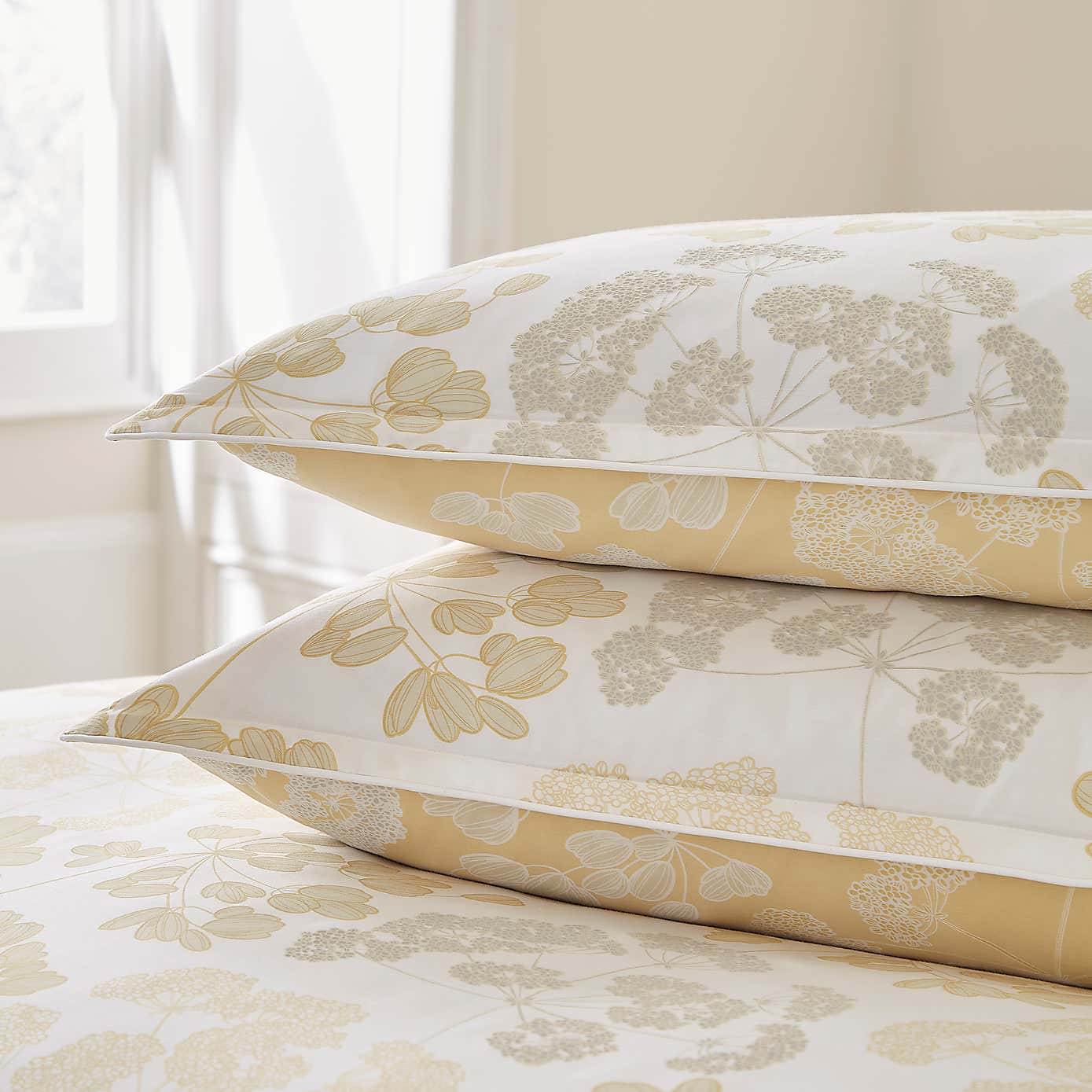 Dorma Daylesford Floral 100% Cotton Oxford Pillowcase Pair