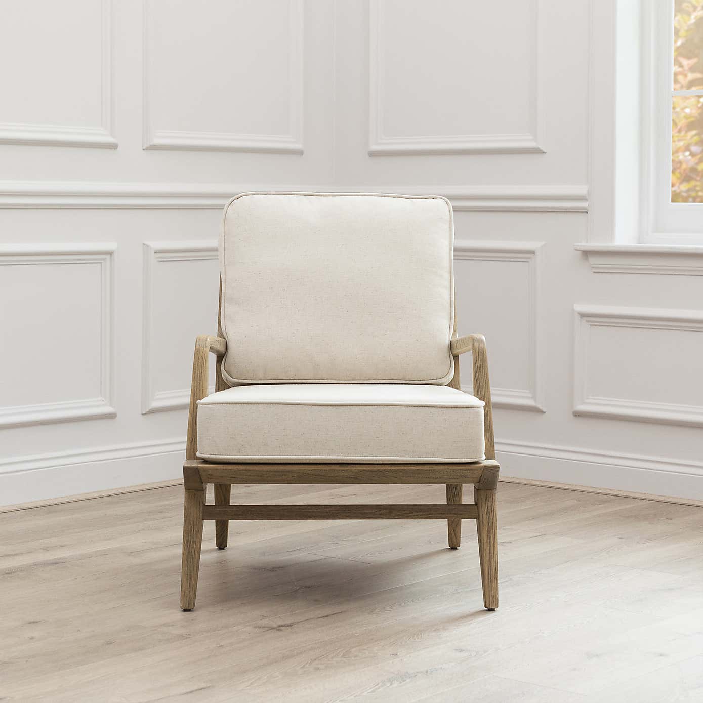 Idris Chair