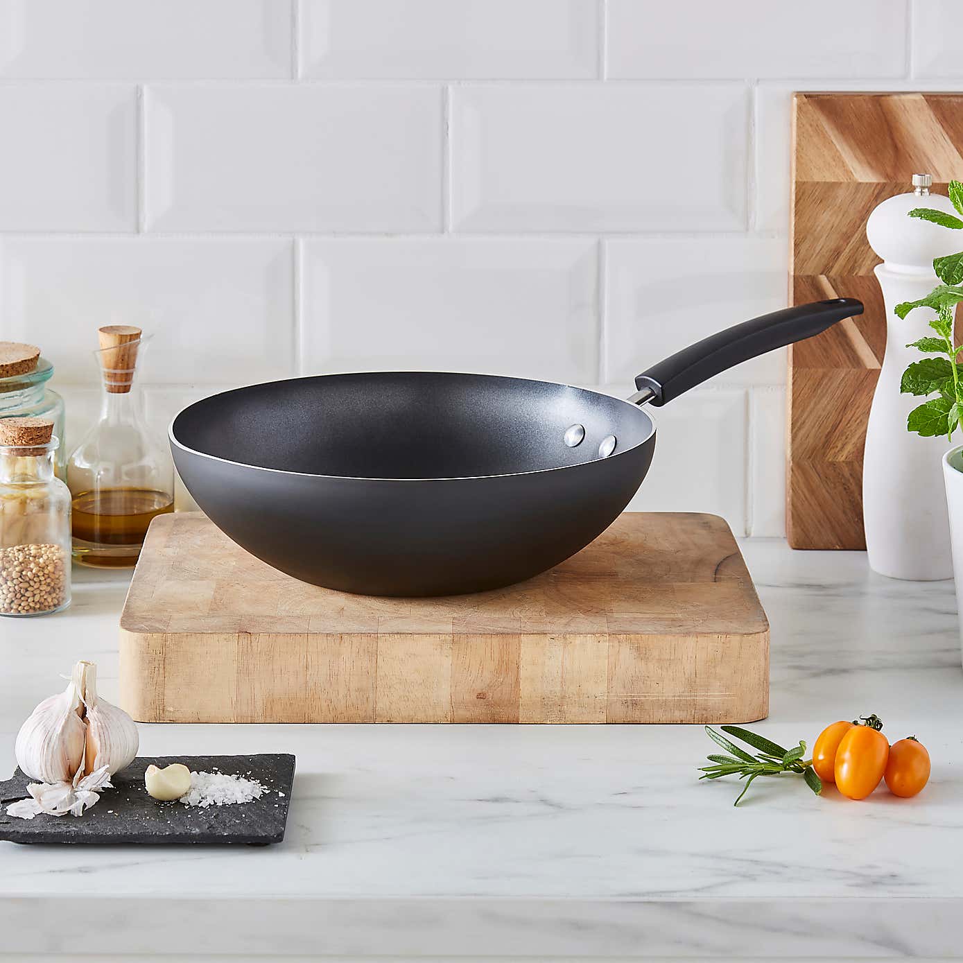 Non-Stick Aluminium Stir Fry Pan