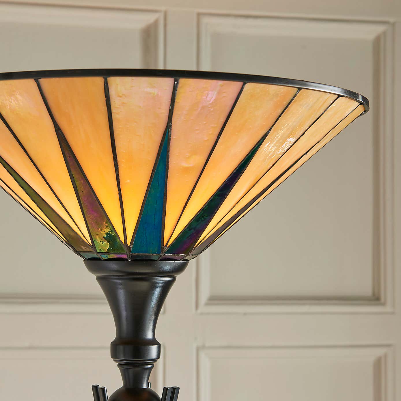 Vogue Lighting Samuel Traditional Uplighter Floor Lamp