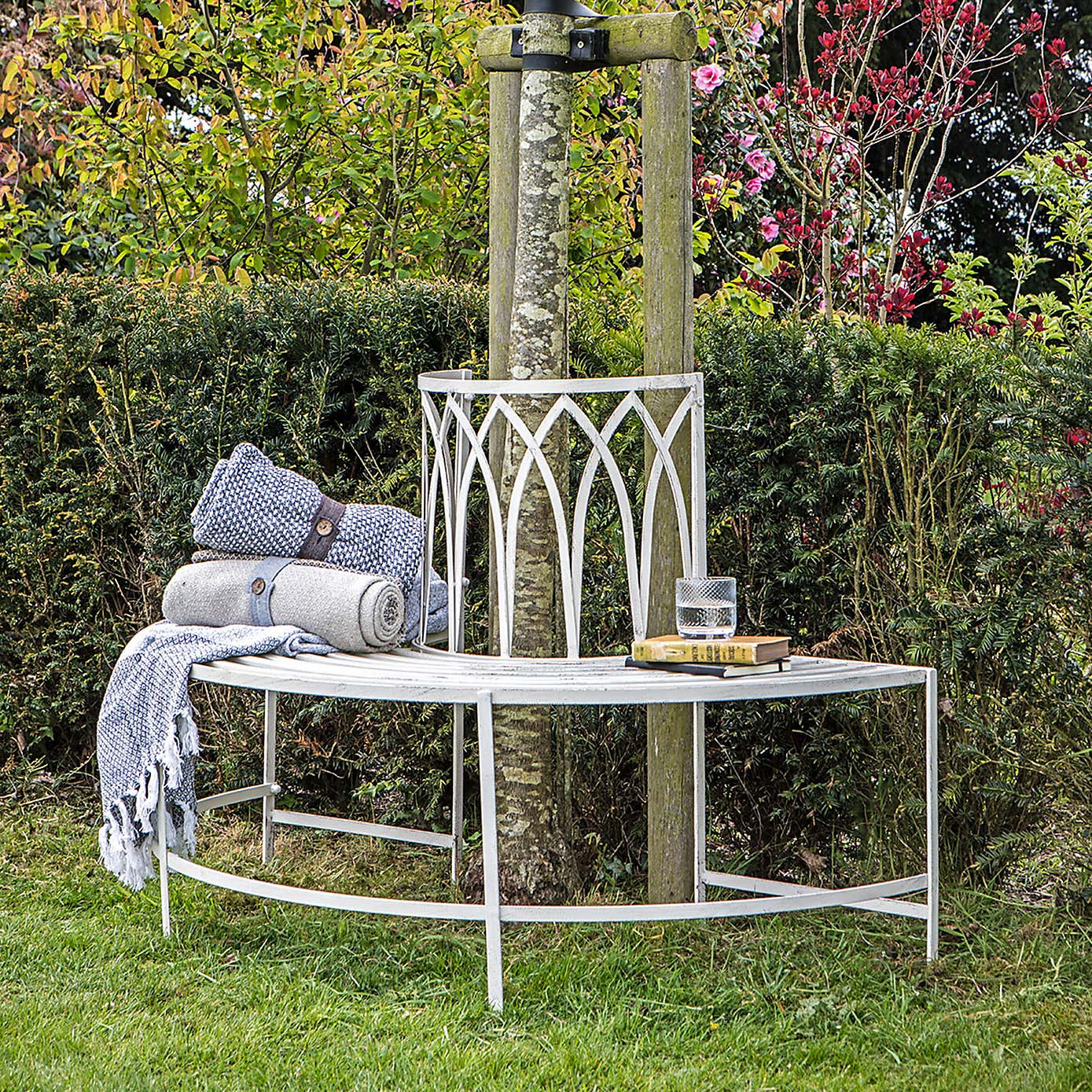 Albramo 2 Seater Tree Bench Seat