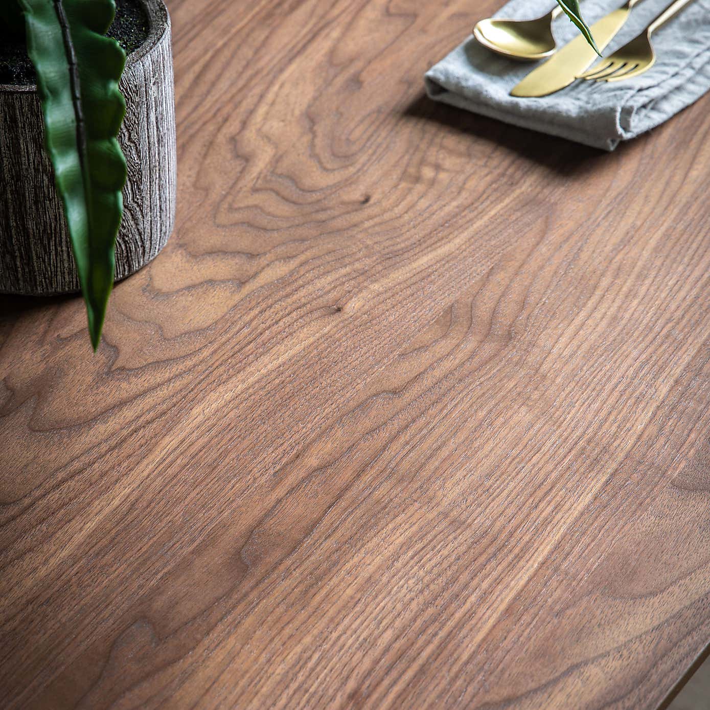 Newport Dining Table