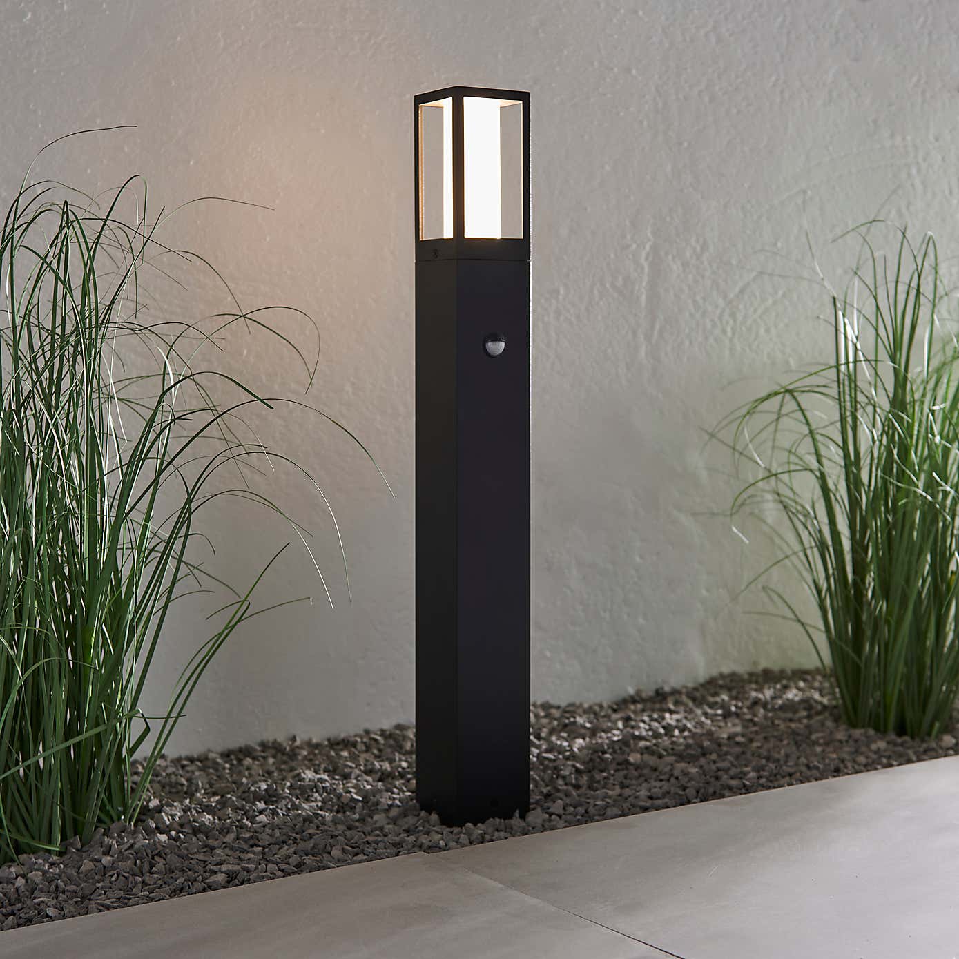 PIR Pathfinder Outdoor Light
