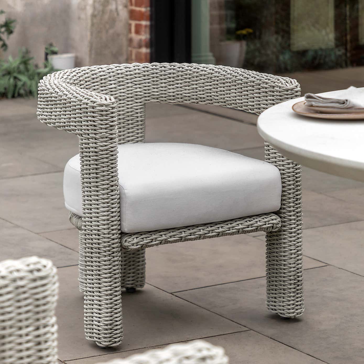 Cedar & Sage Forio Outdoor Dining Chair