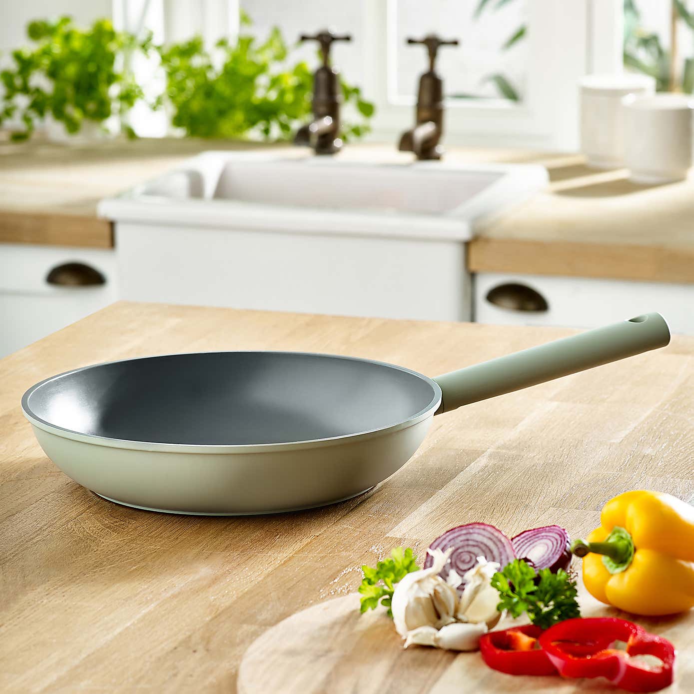 Cast Aluminium Frying Pan 28cm Green