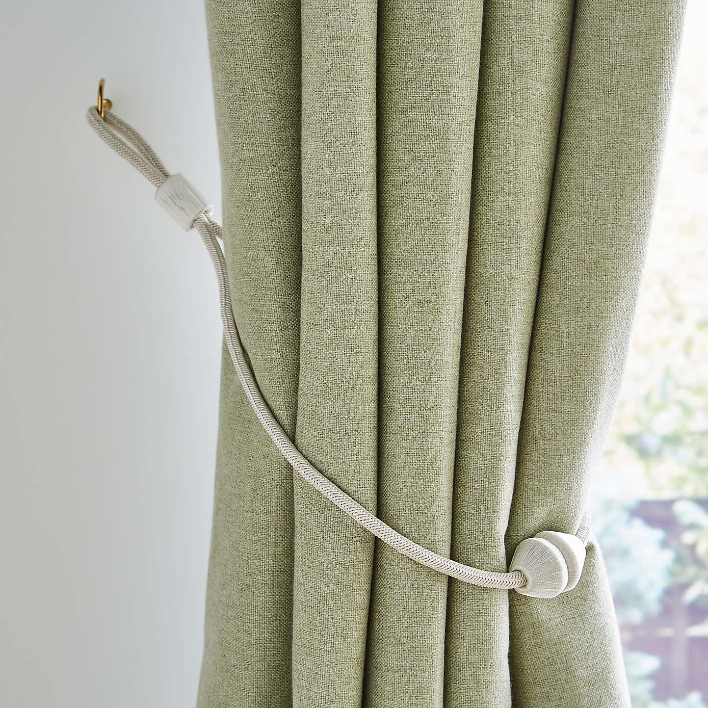 Magnetic Tieback