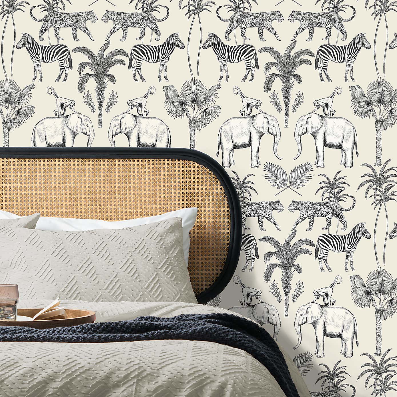 Safari Walk Wallpaper