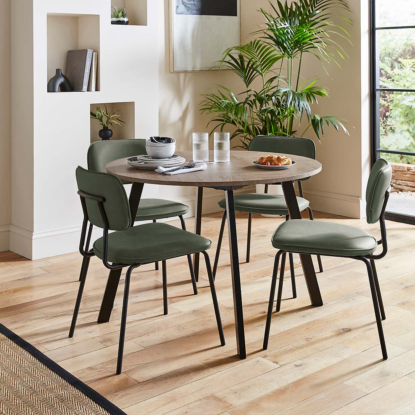 Maven 4 Seater Round Dining Table