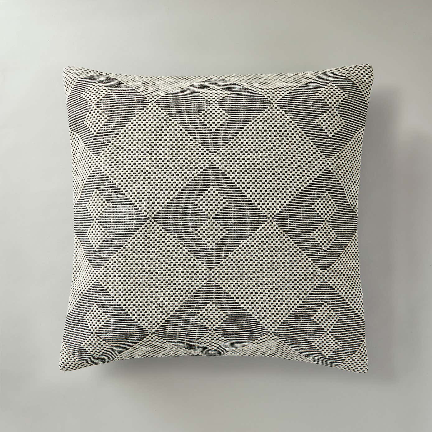 Jaxon Cushion