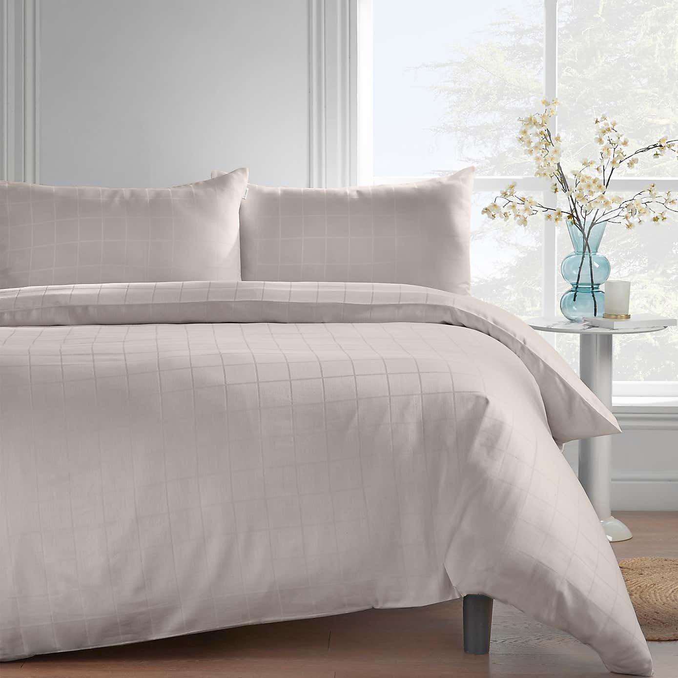 Catherine Lansfield Woven Check Fitted Sheet