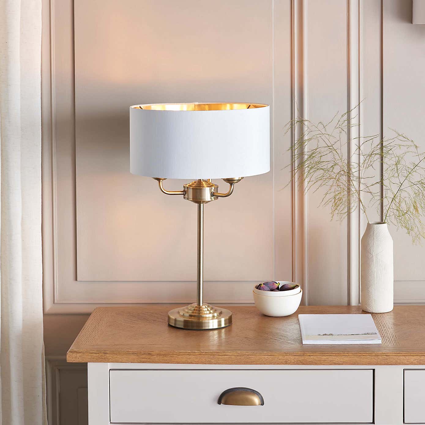 Vogue Lighting Sandringham 3 Light Table Lamp