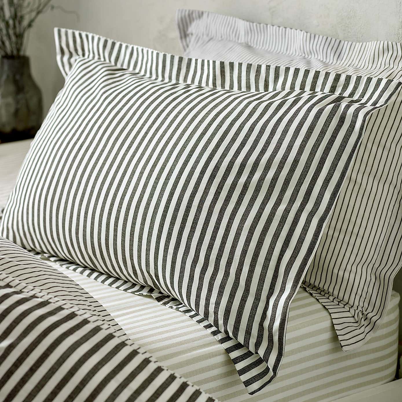 Yard Hebden Oxford Pillowcase Pair