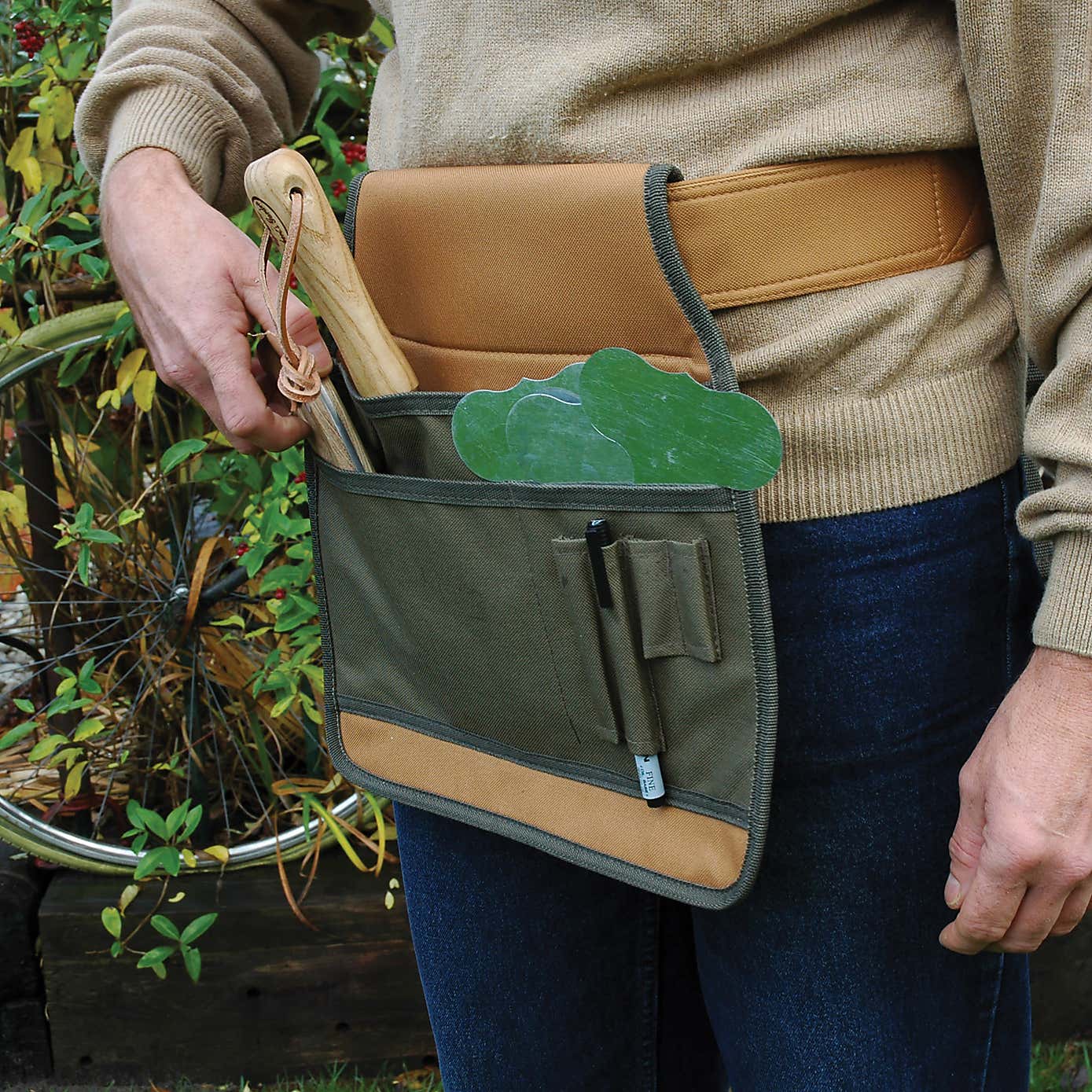 Fallen Fruits Garden Tool Belt